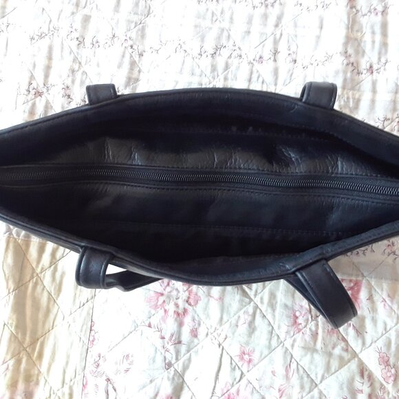 Vintage 90s DANIER East/West Leather Shoulder Bag - Picture 5 of 16